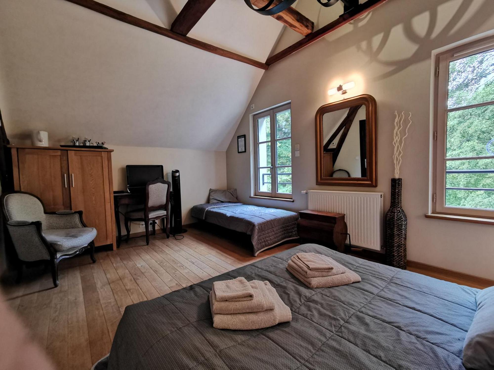 Le Petit Moulin Bed & Breakfast Faverelles Bilik gambar