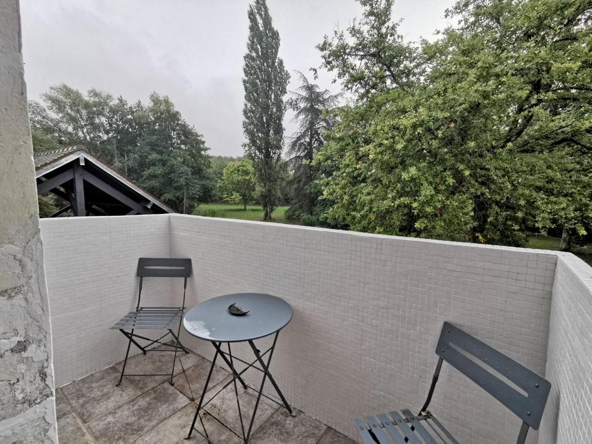 Le Petit Moulin Bed & Breakfast Faverelles Bilik gambar