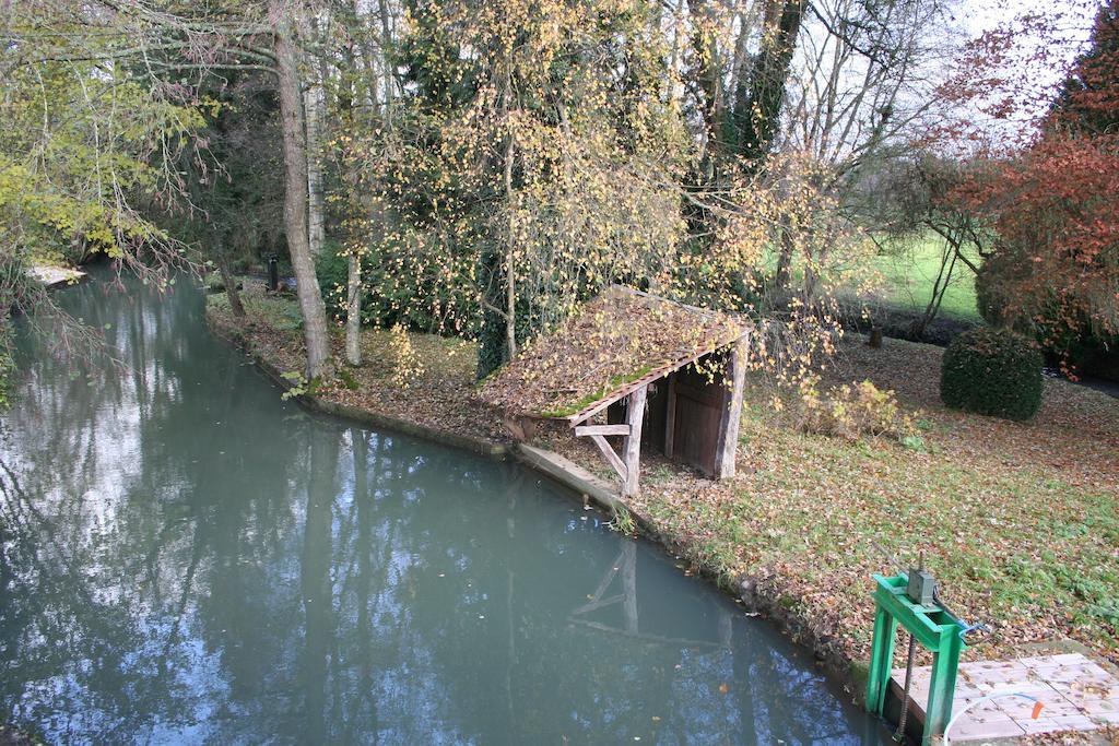 Le Petit Moulin Bed & Breakfast Faverelles Bilik gambar